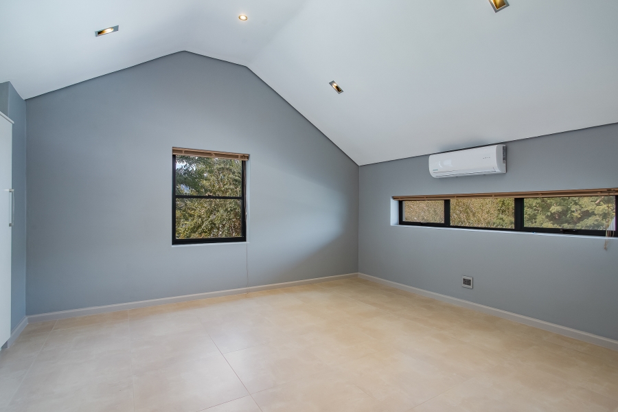 To Let 4 Bedroom Property for Rent in Vrykyk Western Cape